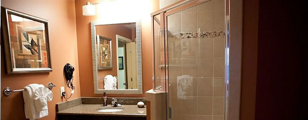 The Colonies At Williamsburg Hotel Resort