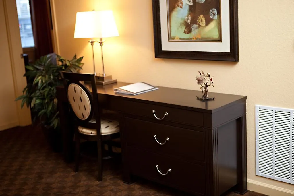 The Colonies At Williamsburg Hotel Resort